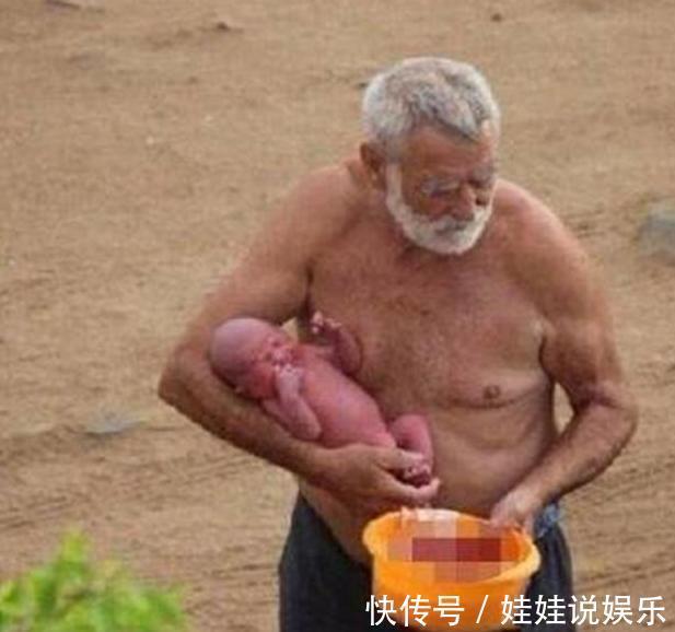 骨盆|下海游泳顺便生了个娃,天然的水中分娩,网友不会引来鲨鱼吗