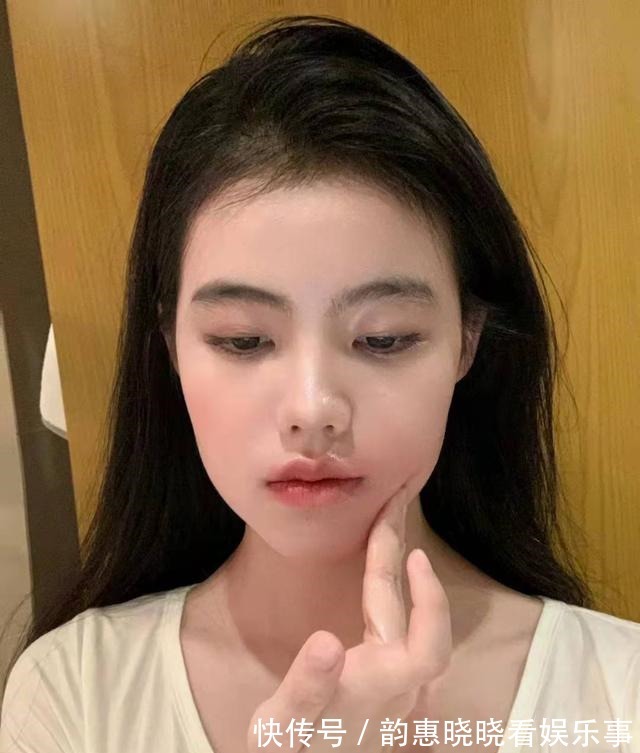 卸妆油 晚上护肤时,很多人都在犯的错误,很容易伤害皮肤,多数人都有