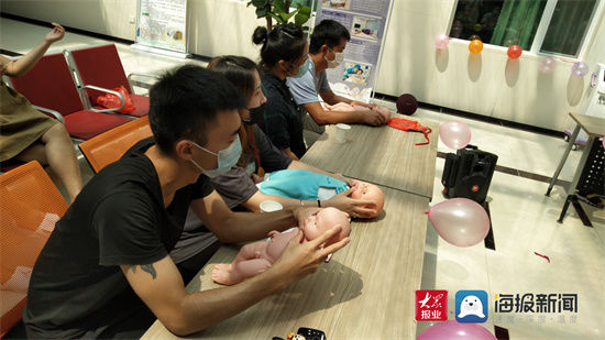 准爸爸们|周村区妇幼保健院举办“以爱之名 唤你新生”首届孕博会