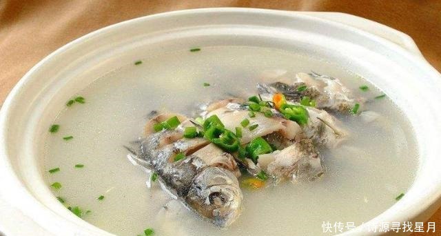 鱼汤|鱼汤想炖的“最鲜”用“水”是关键!掌握1步,鱼汤奶白没腥味