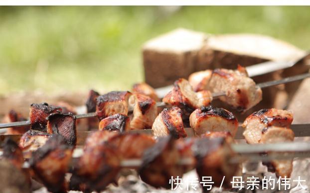 红肉|肉吃得越多,越容易患癌症?医生提醒:有3类肉,千万别贪嘴