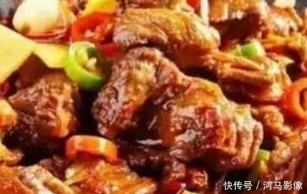 麻辣美味下酒解馋菜,味道堪比红烧肉,每周吃1次物美价廉营养高