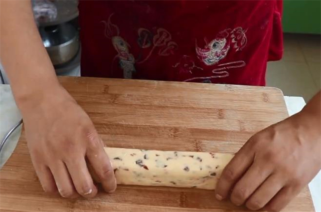 孩子想吃饼干不用去外面买,教你在家就能做,香甜酥脆,太好吃了