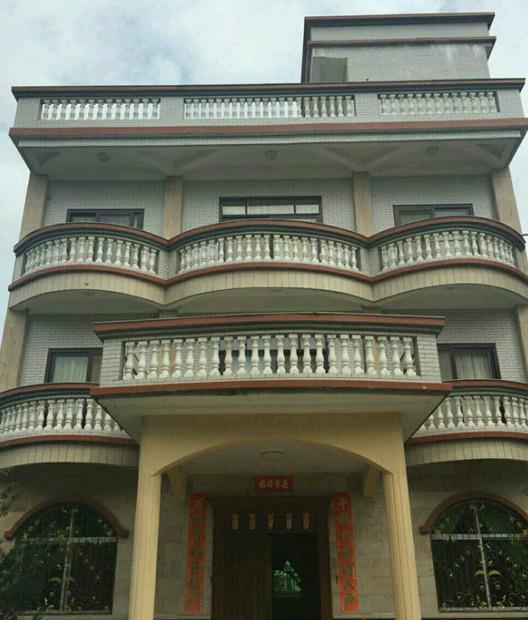 全村|晒晒婆家200万建的小别墅,光餐桌都3万多,是全村最豪华的!