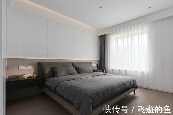 空间|129㎡现代简约风,空间互换优化采光