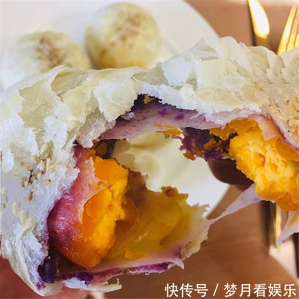 紫薯|想吃蛋黄酥不用出去买,教你在家做,简单易学,咬一口满嘴香
