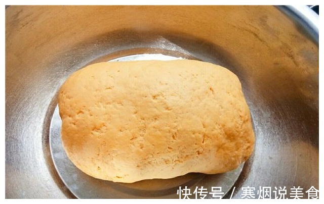 原来南瓜还能这样做,制作简单容易懂,给小孩做零食,美味又健康