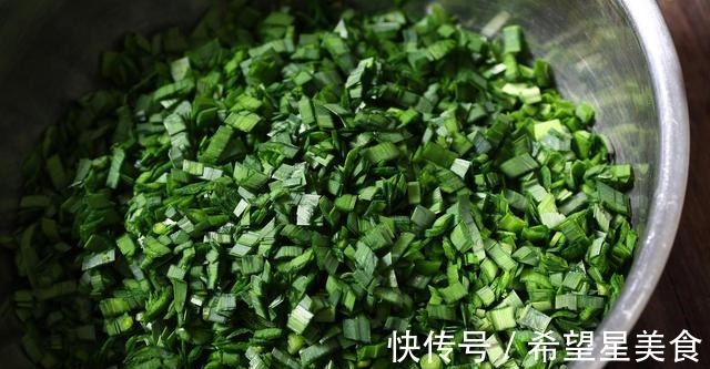 小苏打|调韭菜馅时,牢记“2放3不放”,很多人做错,难怪韭菜变色又出汤!