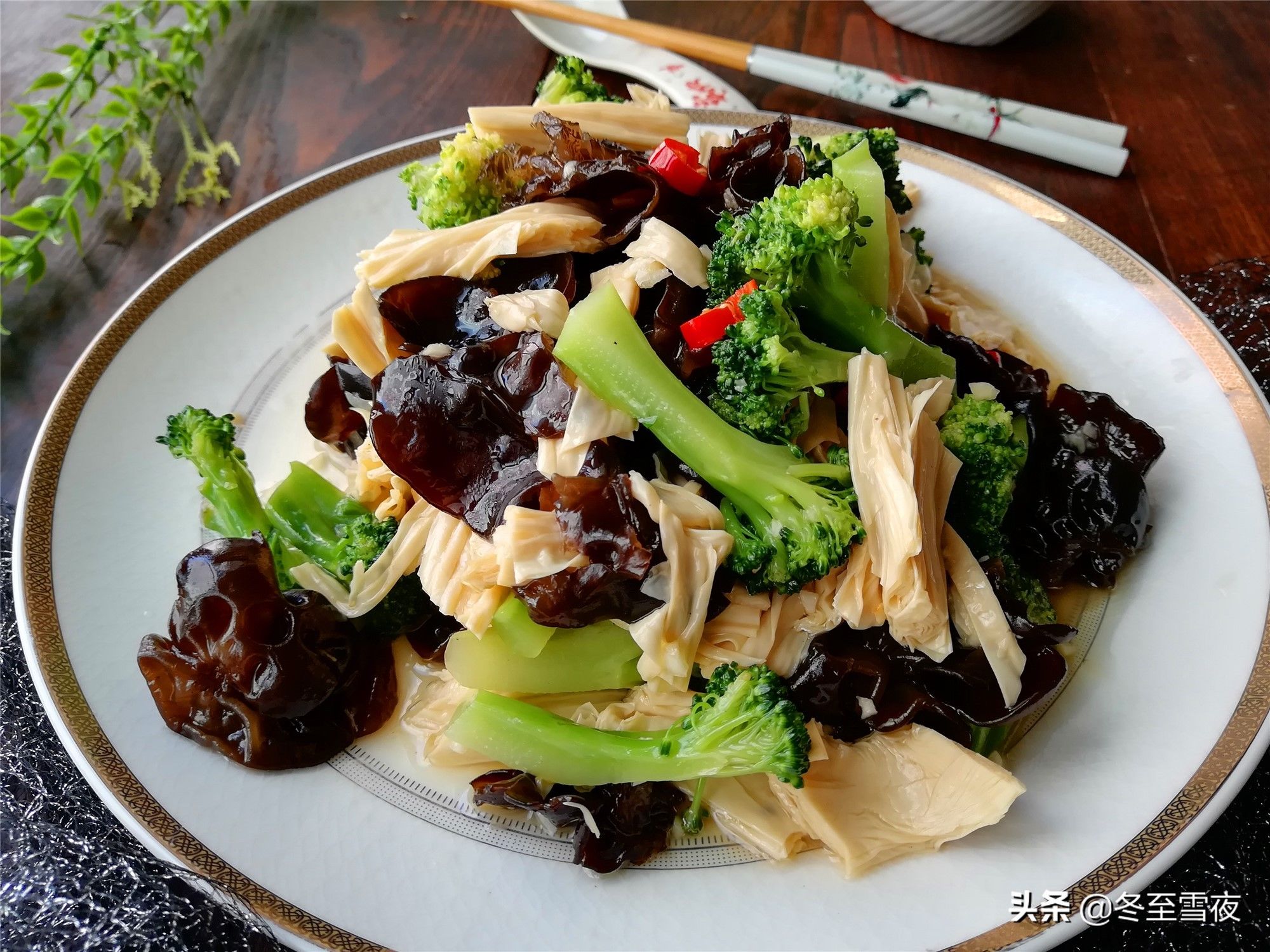 汤匙|秋季容易疲乏,10道家常菜,巧配饮食缓解“秋乏”,克服疲倦