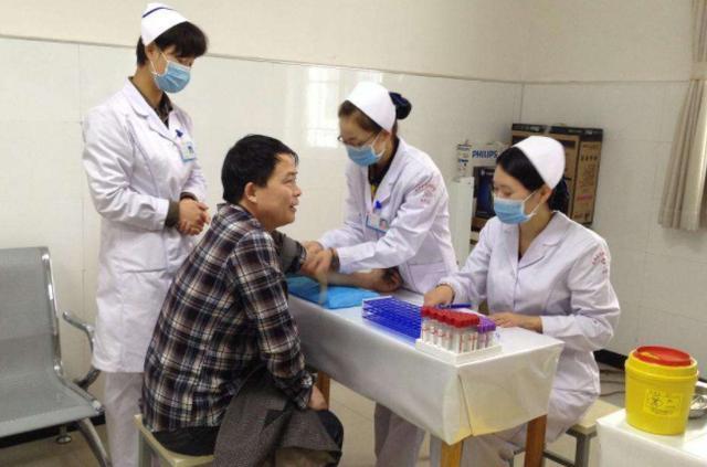 高尿酸|尿酸高,请收下这份降尿酸指南,忌口3物,常喝2水,痛风说再见