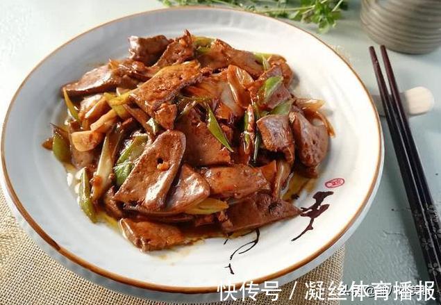 猪肝|炒猪肝,教您一招,腌制时多加一个料,猪肝不腥气,嫩滑味道好