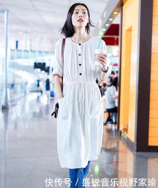 刘雯真敢穿!裙子里穿裤子竟然不丑,解锁了新的潮流穿搭