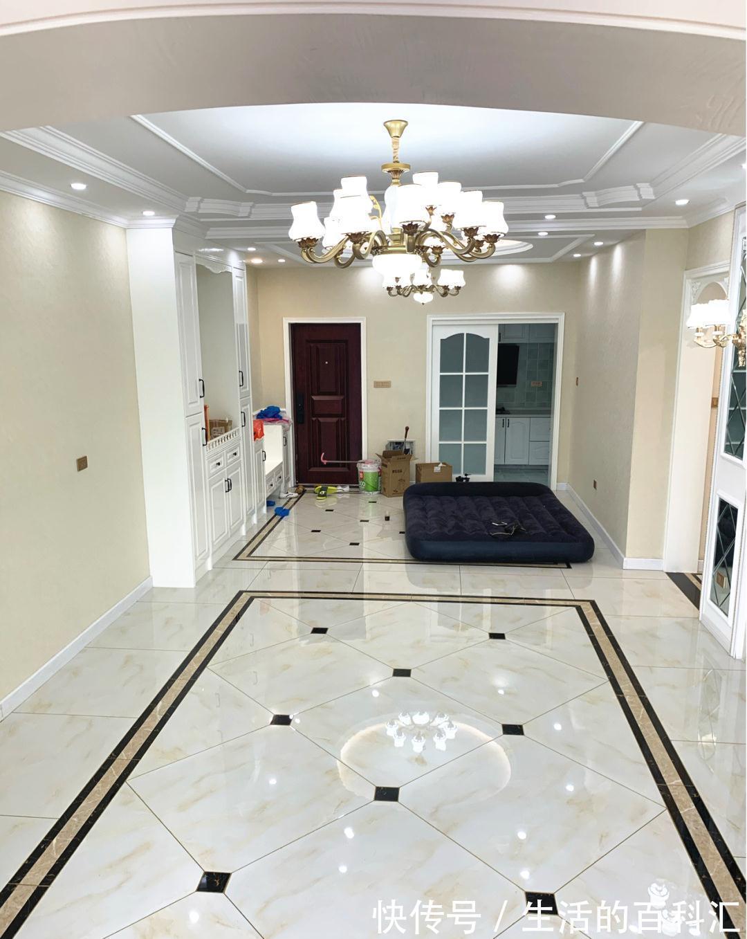 墙面|70㎡小户型,硬装刚结束,电视墙大气上档次,榻榻米房是最大亮点