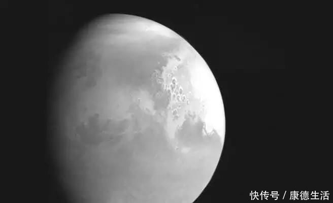 水手谷 火星探测器天问一号完成第4次轨道修正 传回首幅火星图像