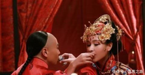 老爷子|少女一上联一人一碗一口锅,书生对出下联,让少女羞得掩面逃走!