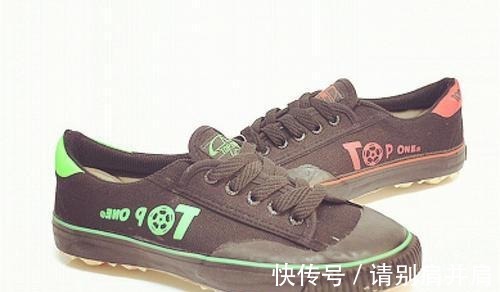 小白鞋 暴露年龄的四款鞋子,最后一款深受女生欢迎,却被无数男生嫌弃!