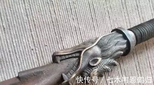 烟袋|中国古代十五种奇门兵器, 不信你全都知道!