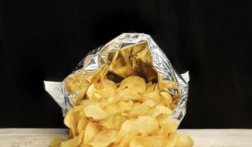 人说|买的薯片真的是土豆做的吗看完生产过程,才知道被蒙了这么多年