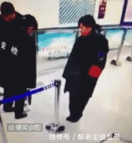 操作|当自己有王者的操作，结果被河蟹单杀!