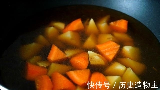 口感|一家三口的咖喱菜,咖喱块放多少口感最佳?这道食谱最实用诠释