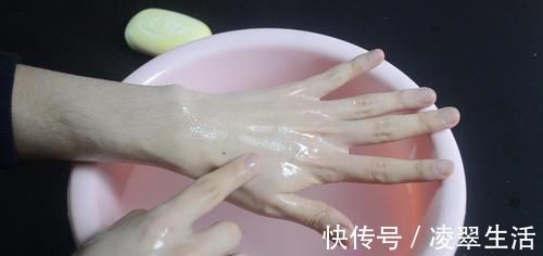 2元一块的硫磺皂,作用真厉害,解决了很多人的烦恼,太实用了