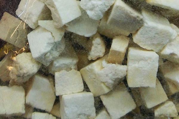 脾虚|一两茯苓一两金，茯苓有绝配，搭着一起喝，脾不虚了，湿气也没了