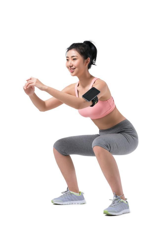 训练|徒手深蹲,一次连续做到力竭好,还是分组训练效果好?