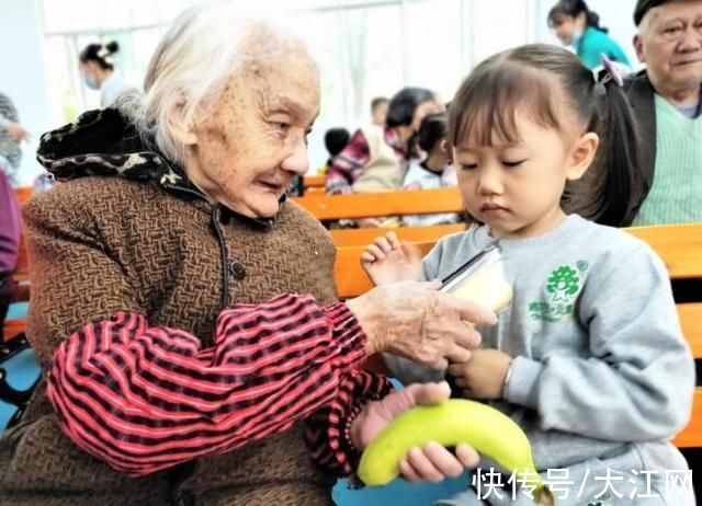 孩子们|「我们的节日·重阳节」最长情的告白:爷爷奶奶，重阳我陪在您身边!