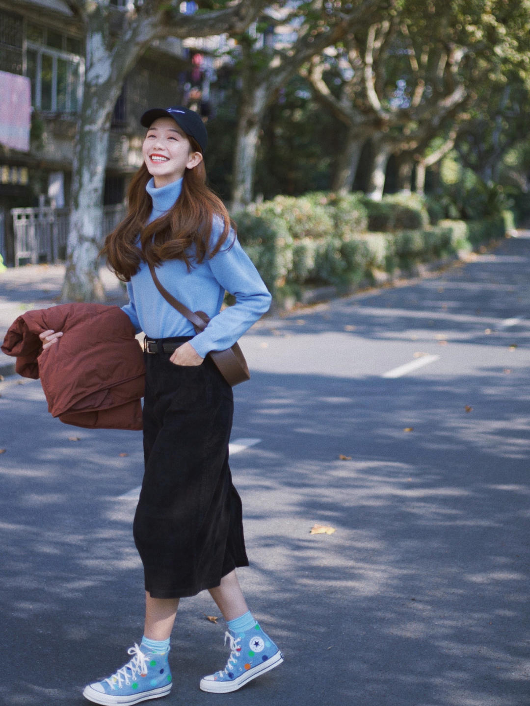博主 30+女性如何摆脱土气感?针织衫搭配半身裙,高级时髦又减龄