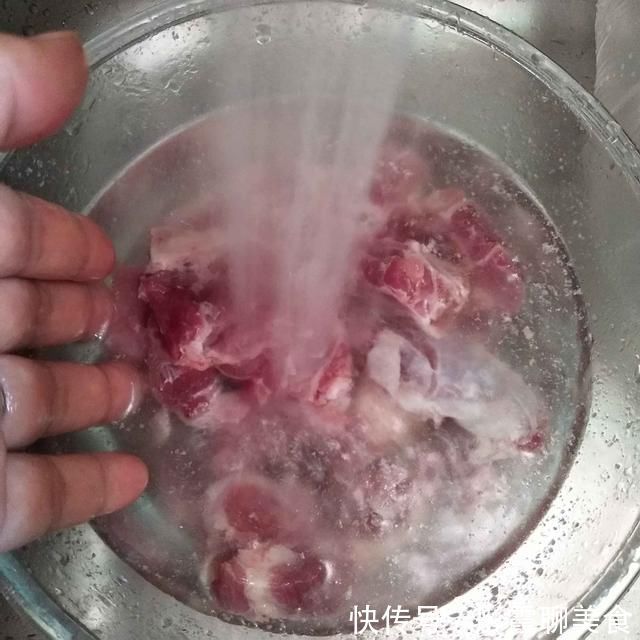 蒸菜|热天多吃蒸菜，这菜蒸一蒸就上桌，鲜美到流口水，好吃停不下筷子