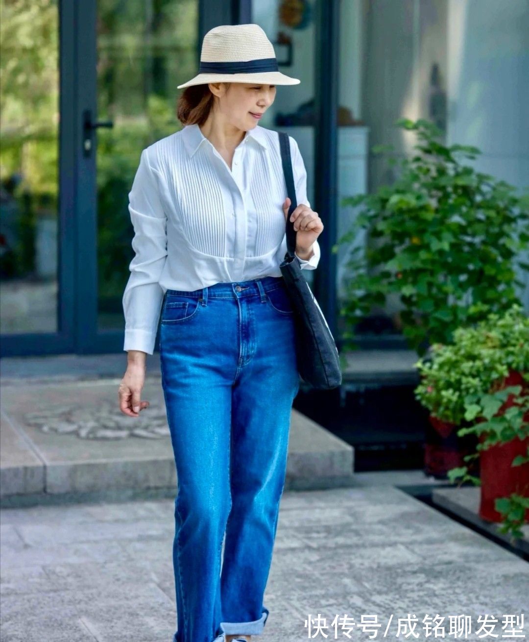 穿搭|爱美不分年纪，65岁的奶奶用穿搭圈粉无数，这才是老人该有的装扮