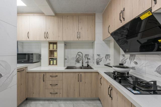 女孩|37岁大龄女孩的家,仅有70㎡的空间,坚持简欧风,生活精致又温馨