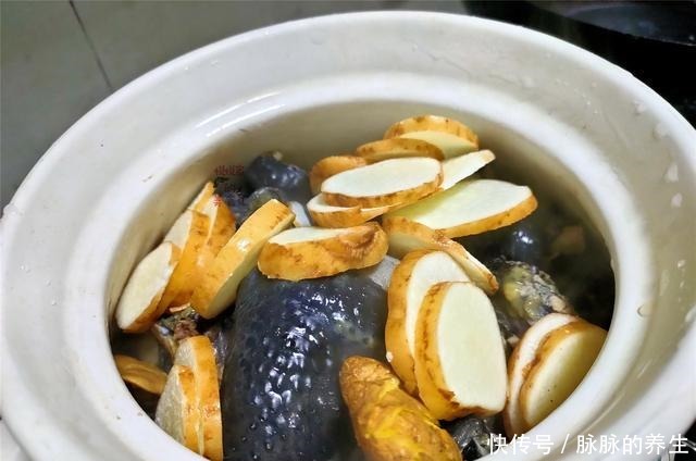 冬季,山药萝卜靠边站,最该用这菜炖汤,老人孩子爱吃滋补又营养!