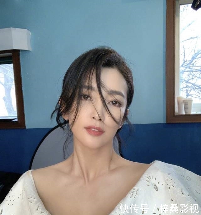 风声|李冰冰自曝患病多年,失眠怕冷又敏感脆弱,吃药都无法治愈