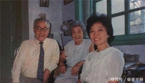 相濡以沫36年,跟丈夫同住不同寝,活到102岁,临终前才说出真相