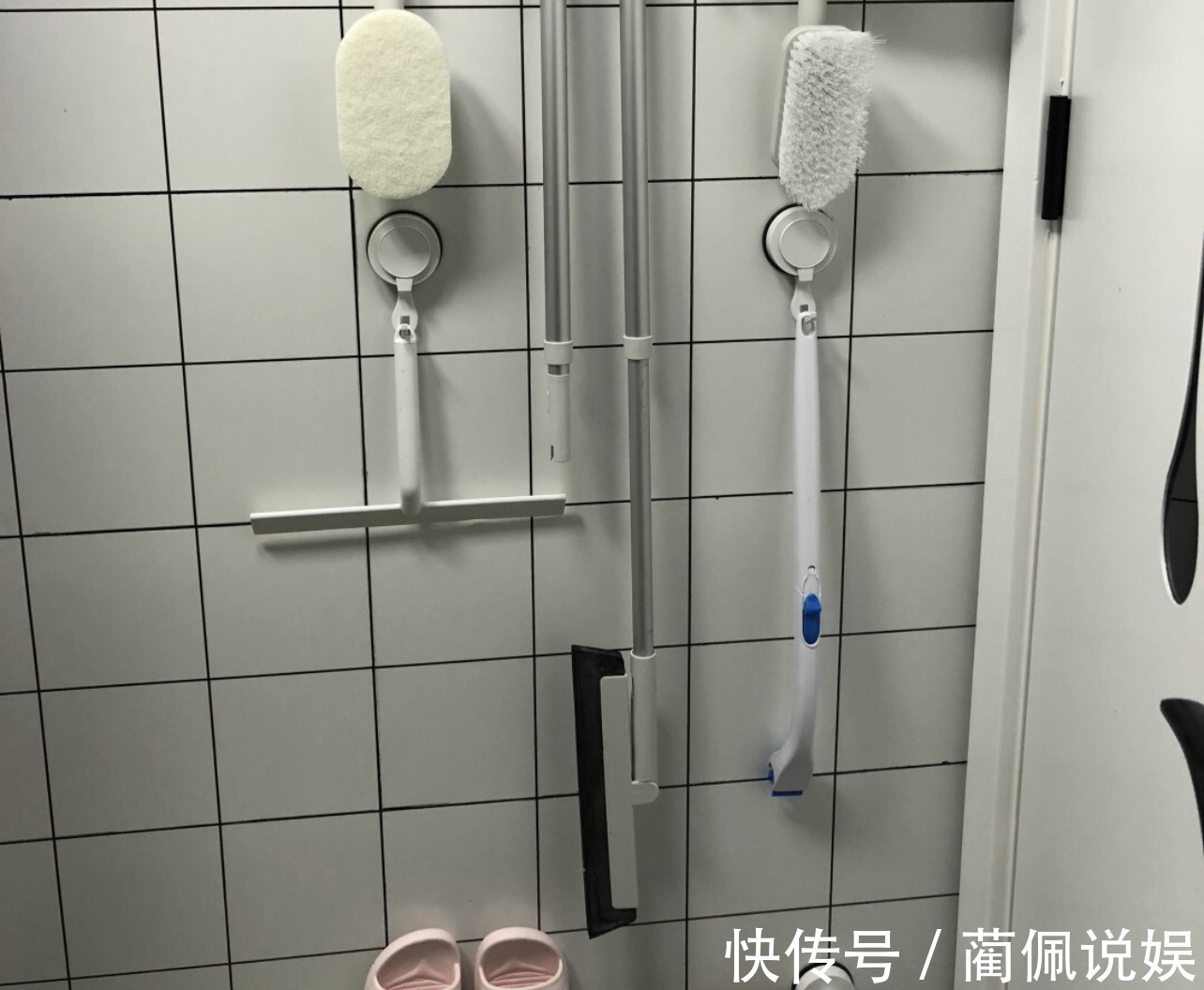 拖鞋架|这10种卫浴用品,早该拉入家用“黑名单”,该换就换了吧!