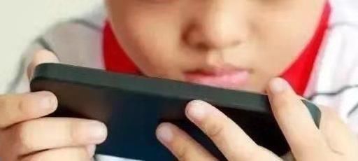 凶手|6岁男孩黑眼球逐渐消失,“凶手”竟然是每天都会用到的“玩具”