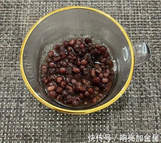 牛奶红豆汤!