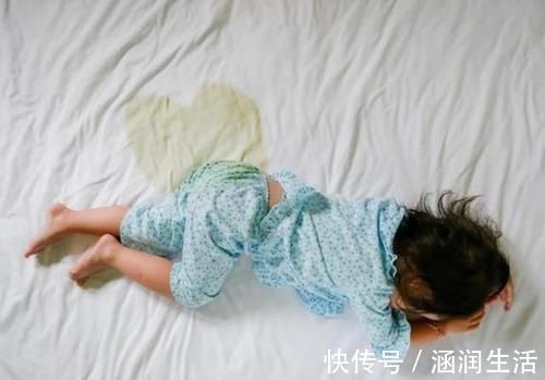 裤子|这种“新型把尿”正在摧毁孩子的排便系统,很多家长却还乐此不疲