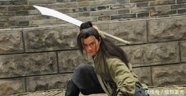  梁山|他武功高强，排名超武松，却从不上阵杀敌，宋江却笑而不语！