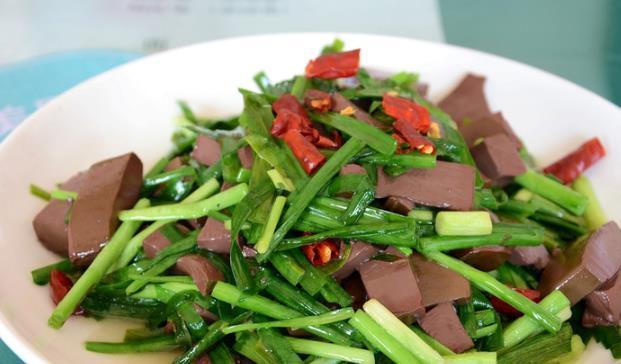 开春“第一鲜”,女人多吃些,瘦身又排毒,增强抵抗力,3块钱一斤