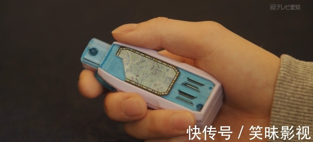 静间光国|特利迦奥特曼和卡尔蜜拉为什么在泥水中打斗?圆谷:背后有深意