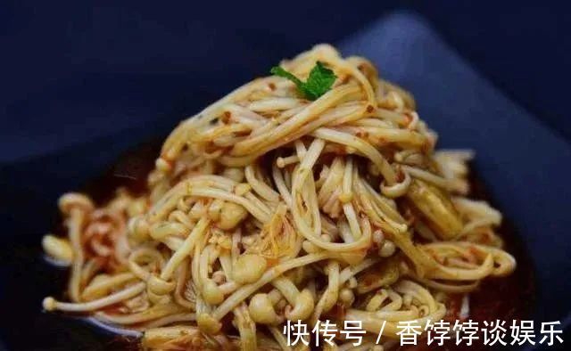 中国最好吃的6大“凉菜”，你若是全吃过，请收下我的“膝盖”