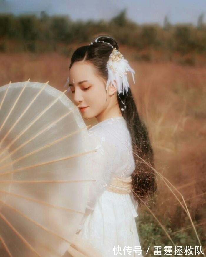 主子$《重生医妃要和离》穿成不愿和离的王妃,她主动递上休书:再也不见