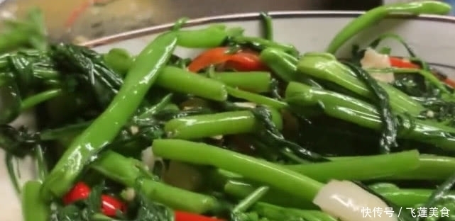 空心菜|农家下饭菜有哪些,一盘空心菜一盘炒蛋,端上桌开胃下酒两不误