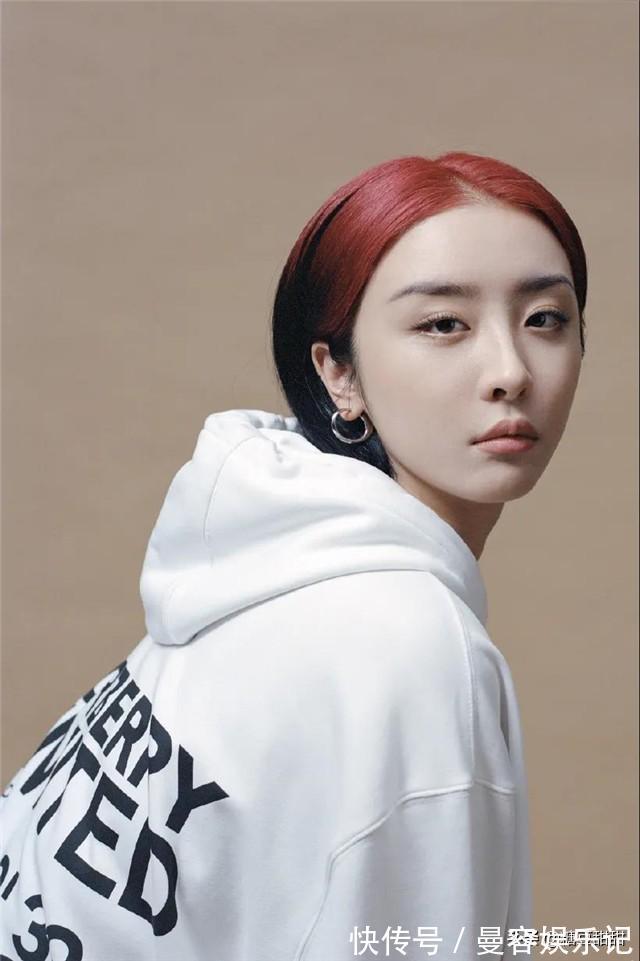 下巴|女人过了40,头发不要留太长,这3款好看又显气质,太适合春天