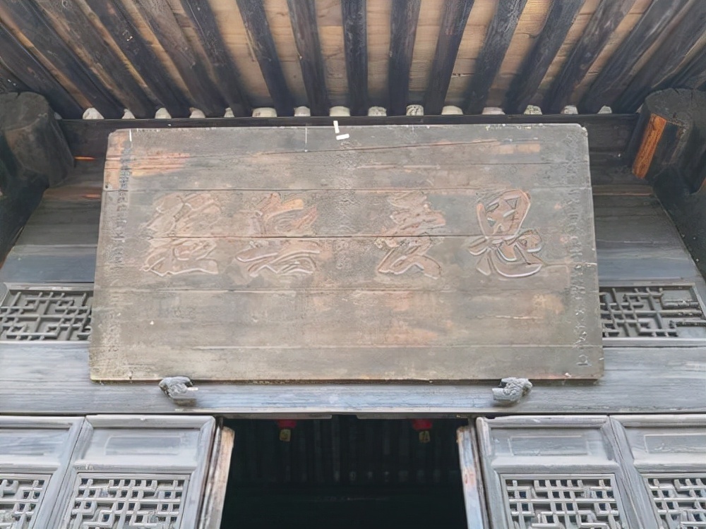 古代$登封24节气博物馆,有一块“谜”样的元宝石,它竟有三个少见功能