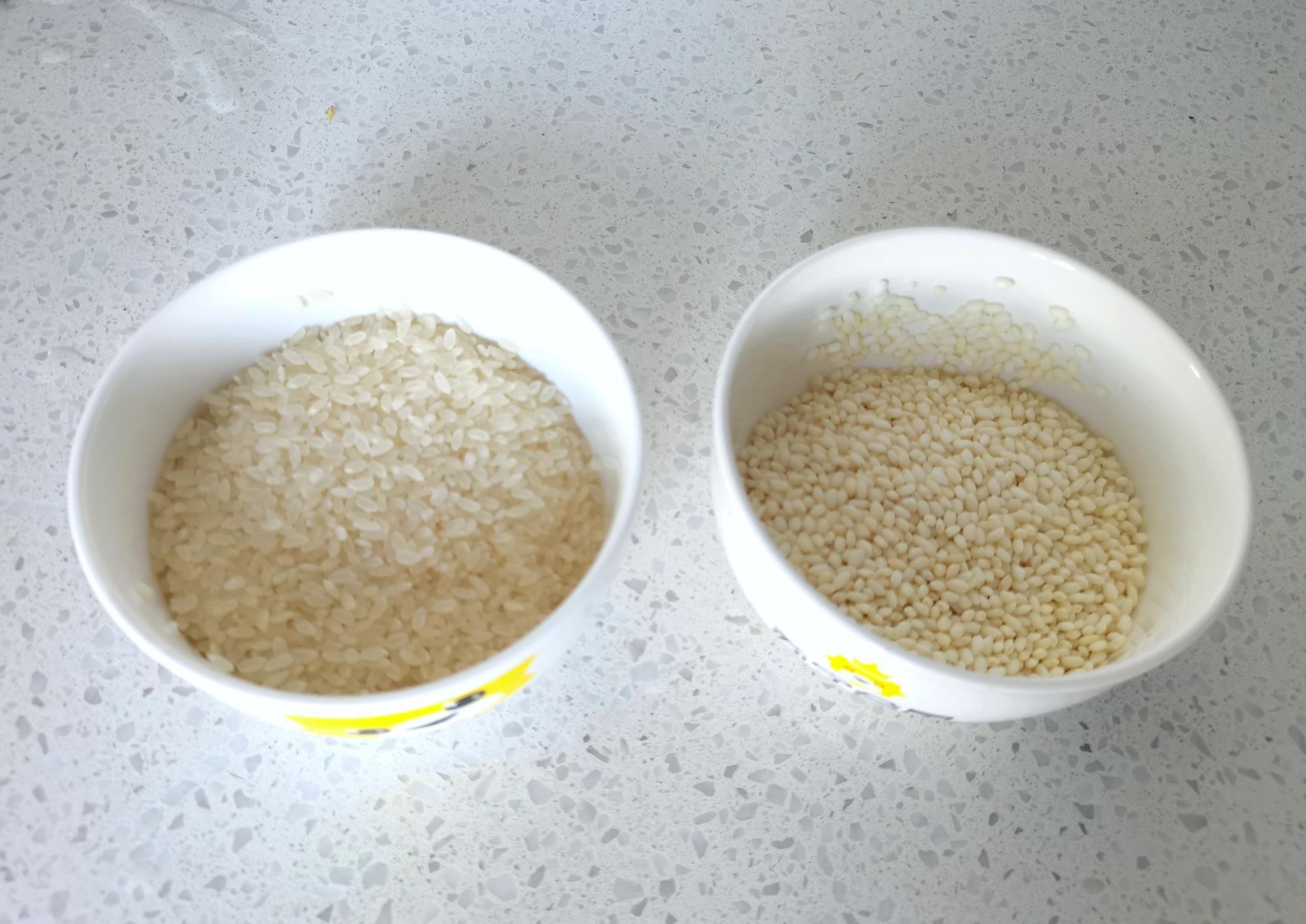 一家三口的午餐真馋人,用心做的排骨孩子连吃三块,并大赞太香了