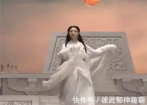 易小川|神話:同樣吃長生藥,易小川活到現(xiàn)代,玉漱離開古墓就活不了?