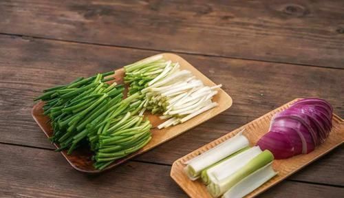 脾怕寒經(jīng)常腹瀉,脾胃虛寒初期的人,可以用這兩個(gè)古方